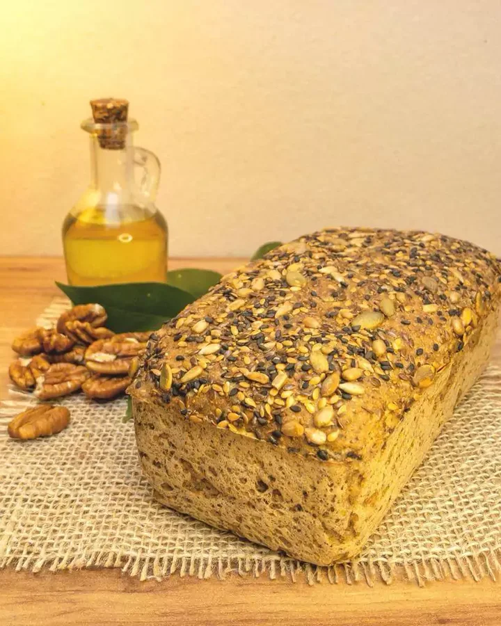 Pão Vegano de Ora-pro-nóbis com Nozes, Pólen Sem Glúten